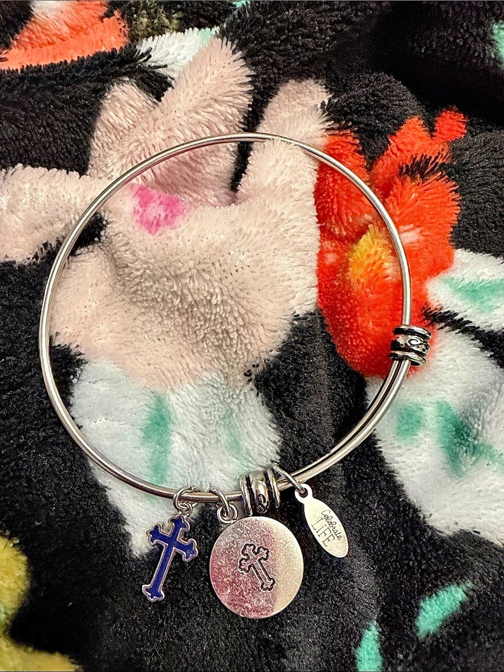 Hallmark Celebrate Life Keep the Faith Cross Charm Expandable Bangle
